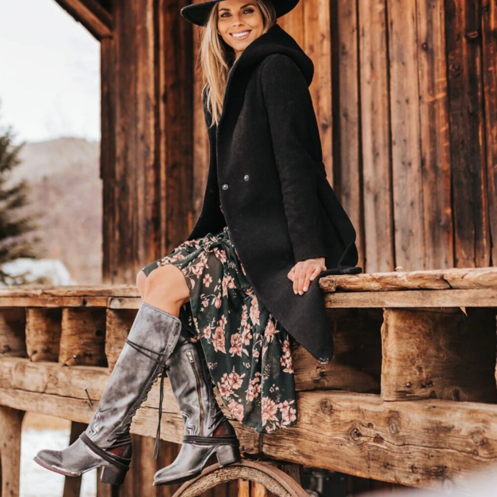 Freebird Coal Boots - Picture 4 of 15